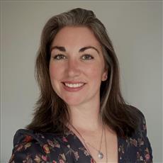 jenny-reinitz_ae843f9fd14746728a1b2e069465bdf7-headshot