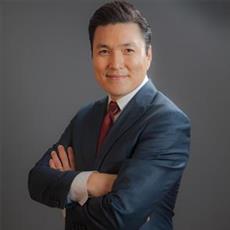 christopher-kim_2da53c5e618e4e9d9a80b3e52fde0238-headshot